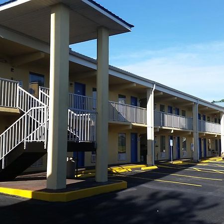 Royal Inn 阿拉楚阿 外观 照片