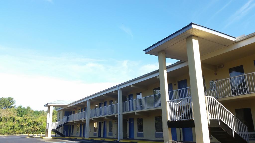 Royal Inn 阿拉楚阿 外观 照片